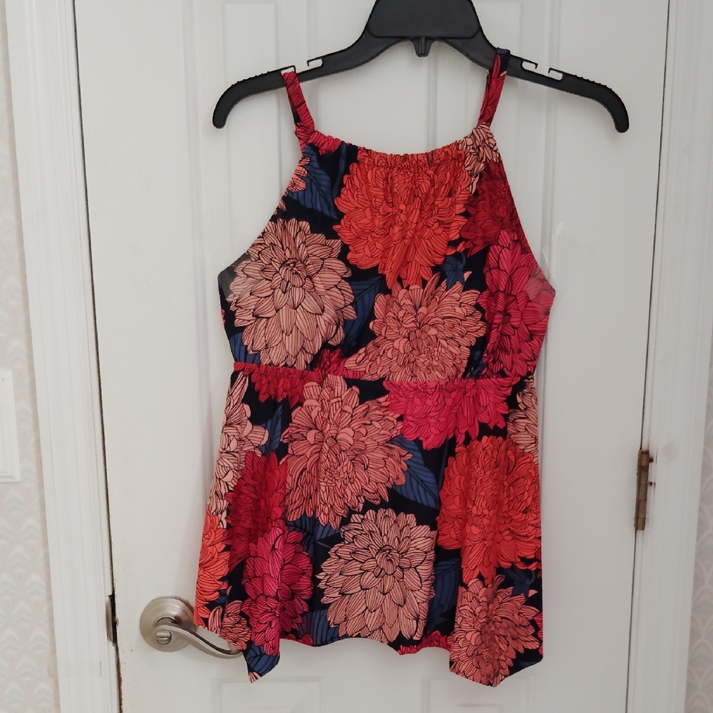 Women's Kona Sol Tankini top. Size 18W